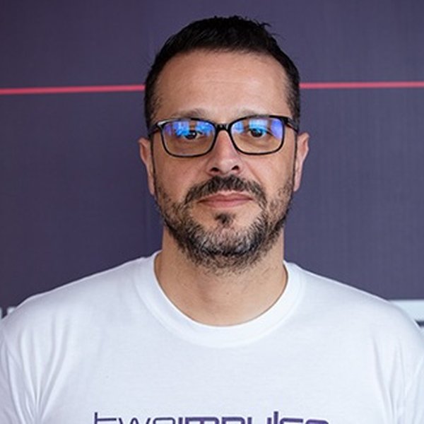 Portrait of Ricardo Nunes, Co-Founder & UX/UI Manager